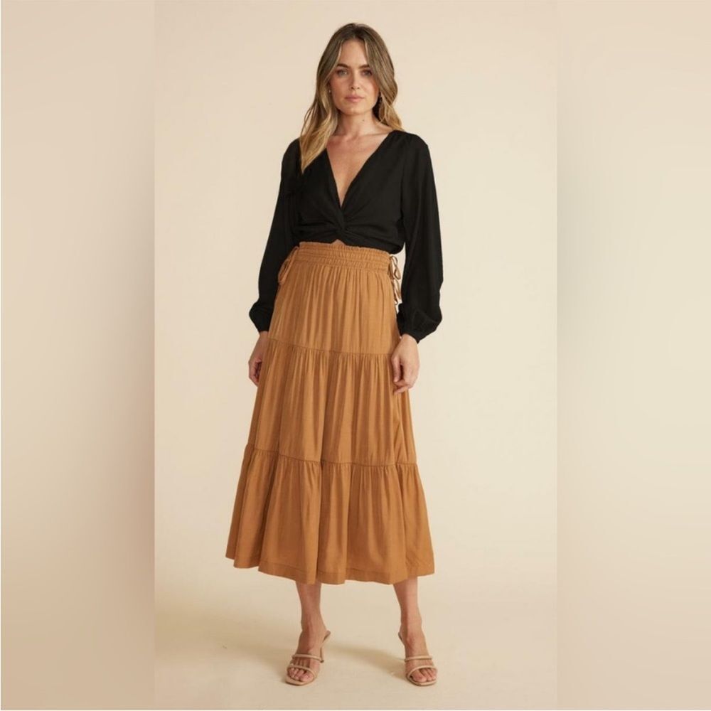 New! MINKPINK Harper twist, crop black top. Size medium